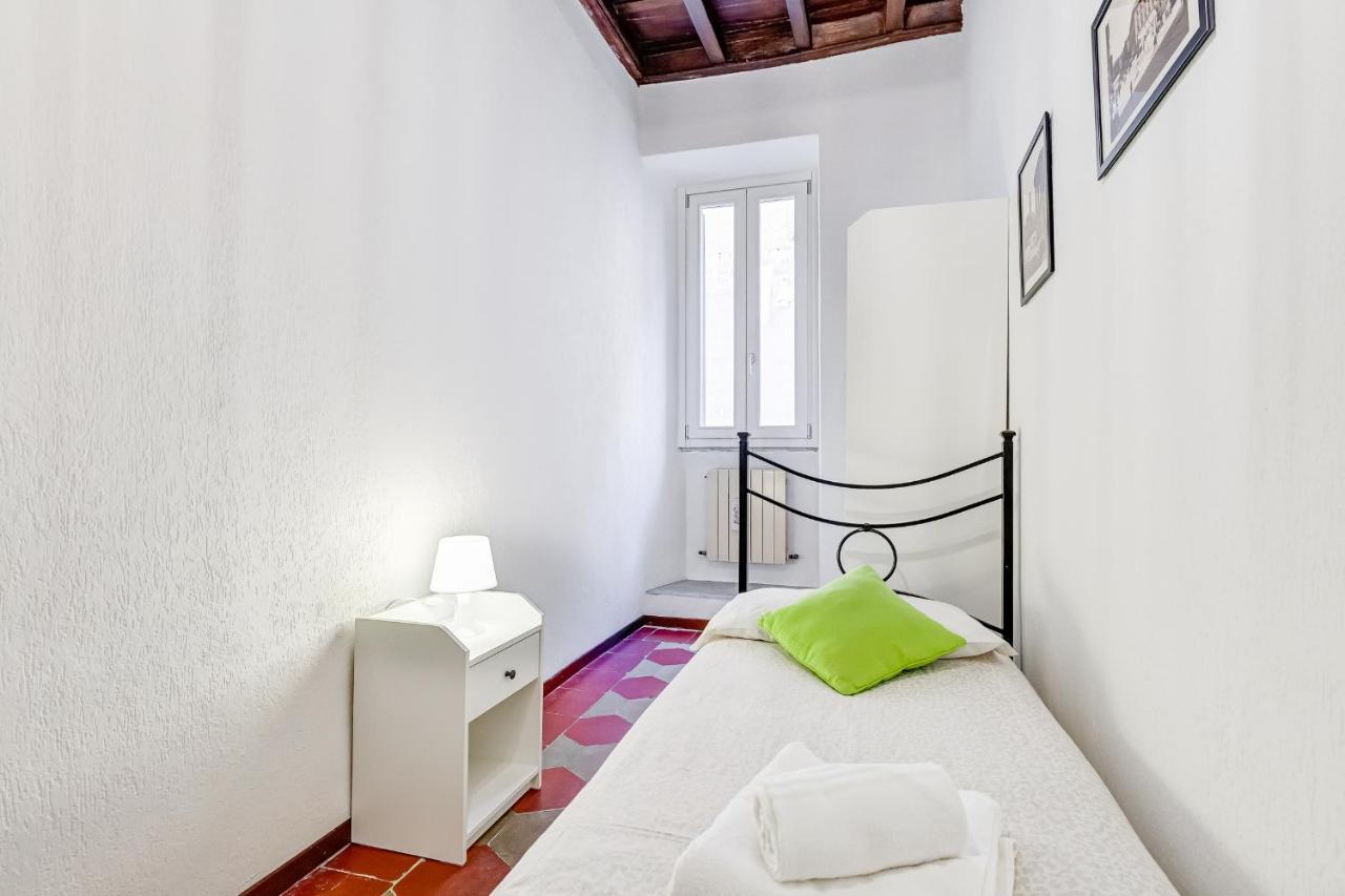 Spanish Steps Spacious Apartment Рим Экстерьер фото